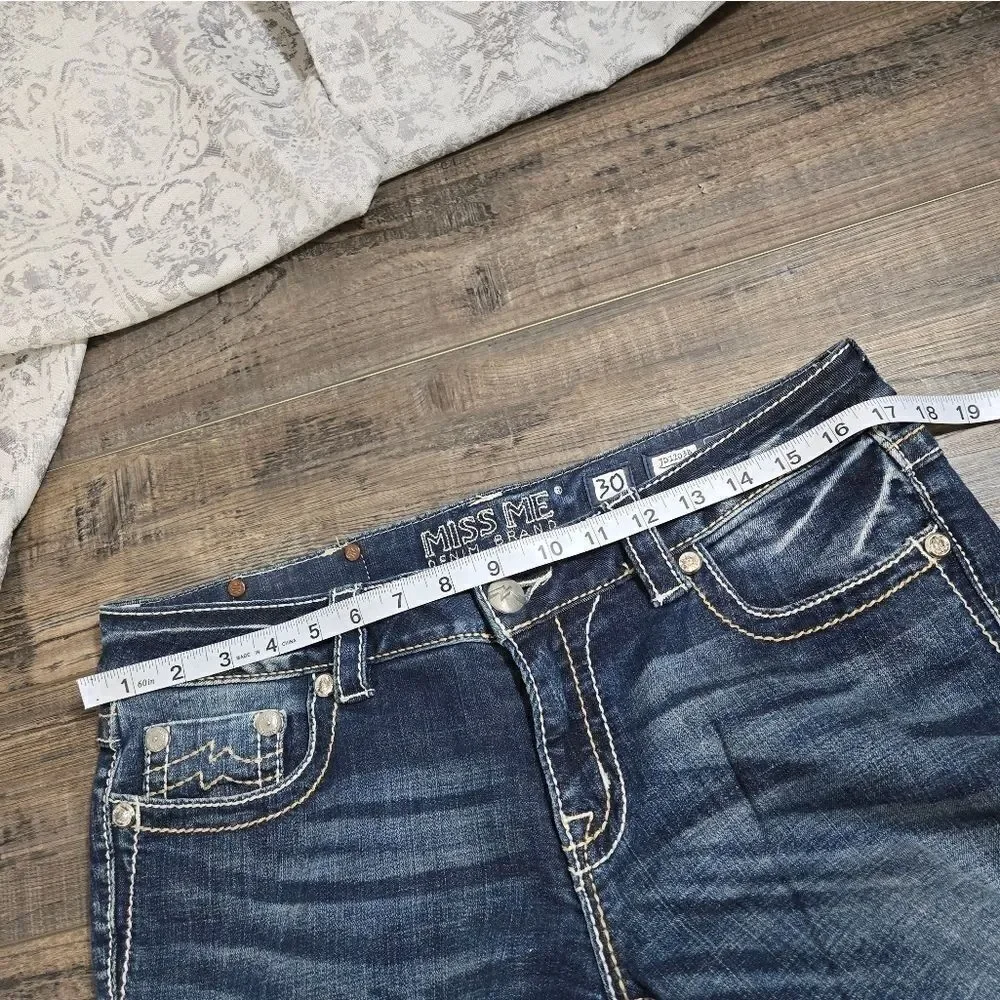 Miss Me JD1103B Bootcut Embellished Embroidered Y2K Jeans size 30